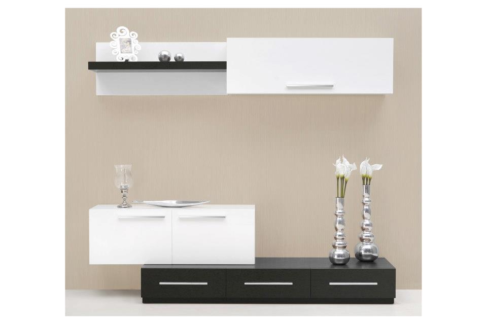 385353_106518359527231_357105834_n