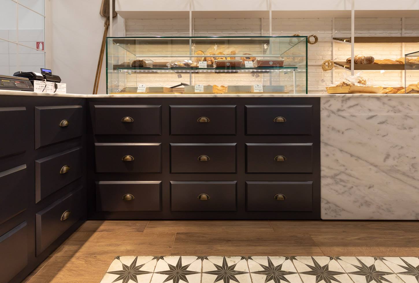 44194799_1904652366238462_5060600239338029056_o