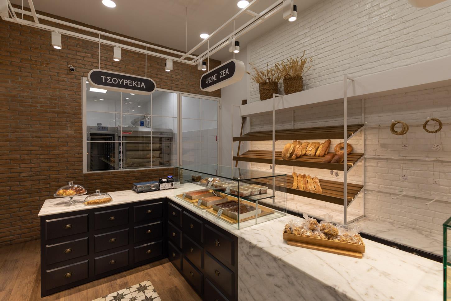 44455897_1904652396238459_1484491777267204096_o